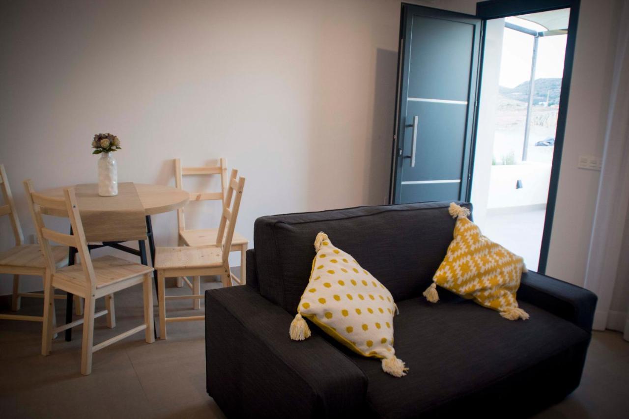 Apartamentos Madreselva Fernan Perez 外观 照片