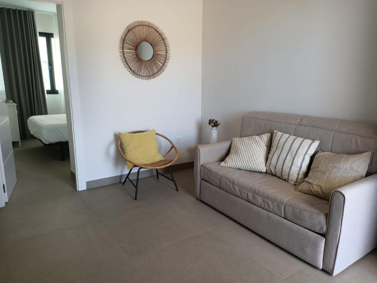 Apartamentos Madreselva Fernan Perez 外观 照片