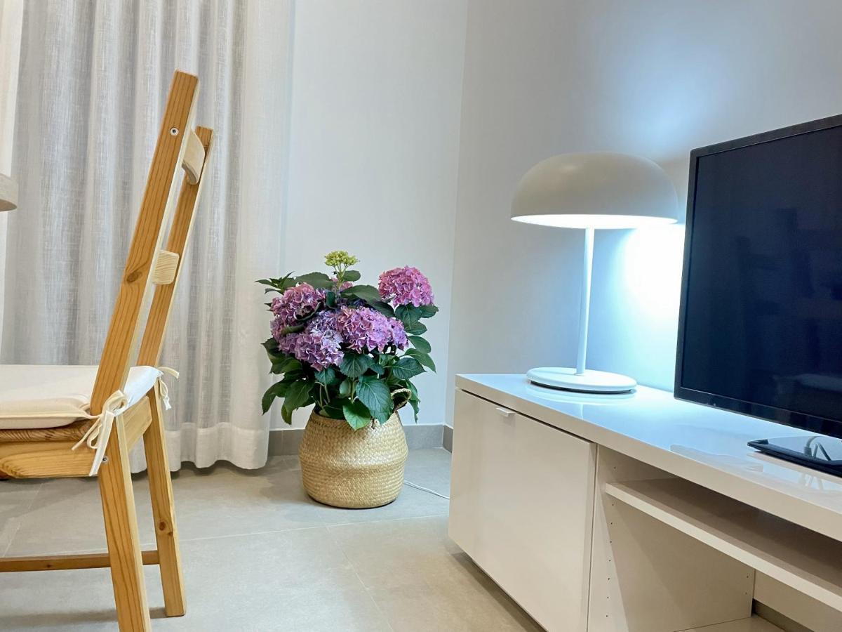 Apartamentos Madreselva Fernan Perez 外观 照片
