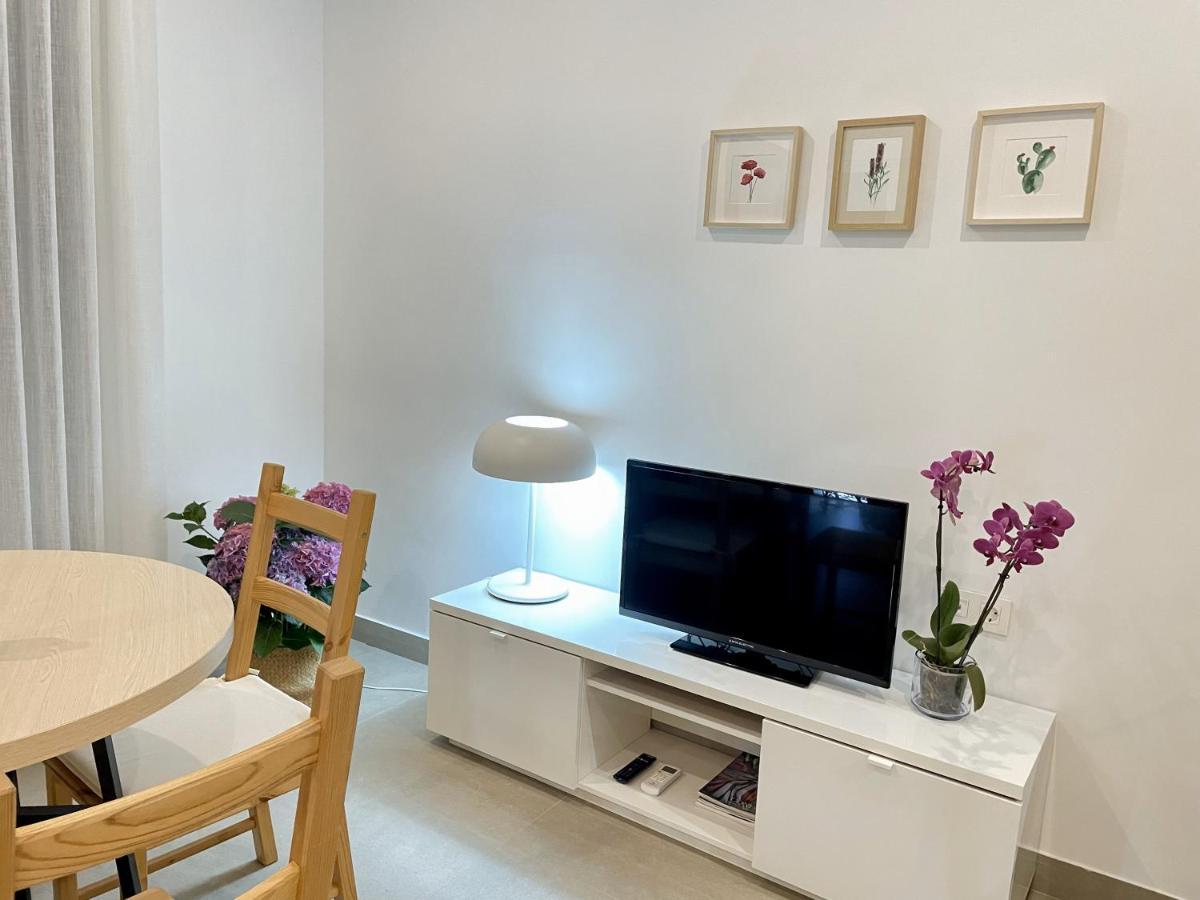 Apartamentos Madreselva Fernan Perez 外观 照片