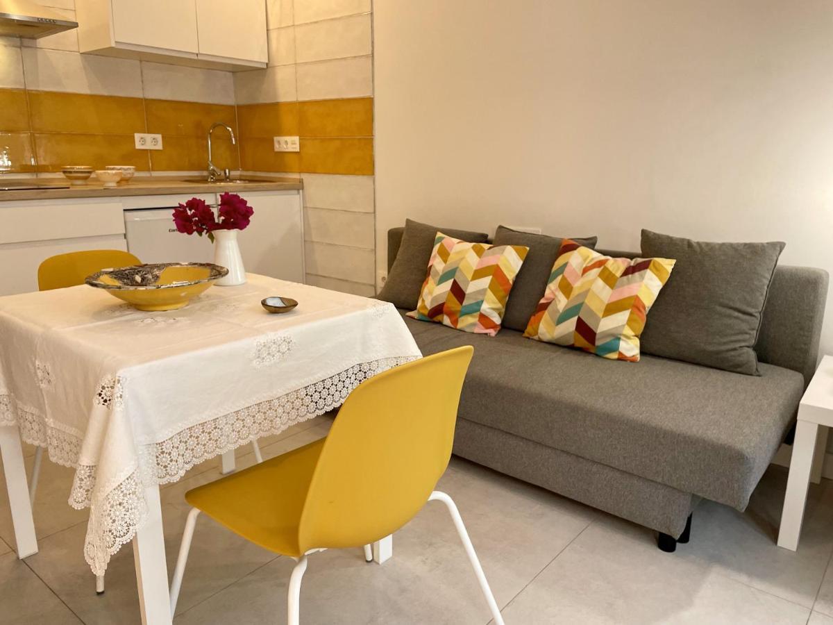 Apartamentos Madreselva Fernan Perez 外观 照片