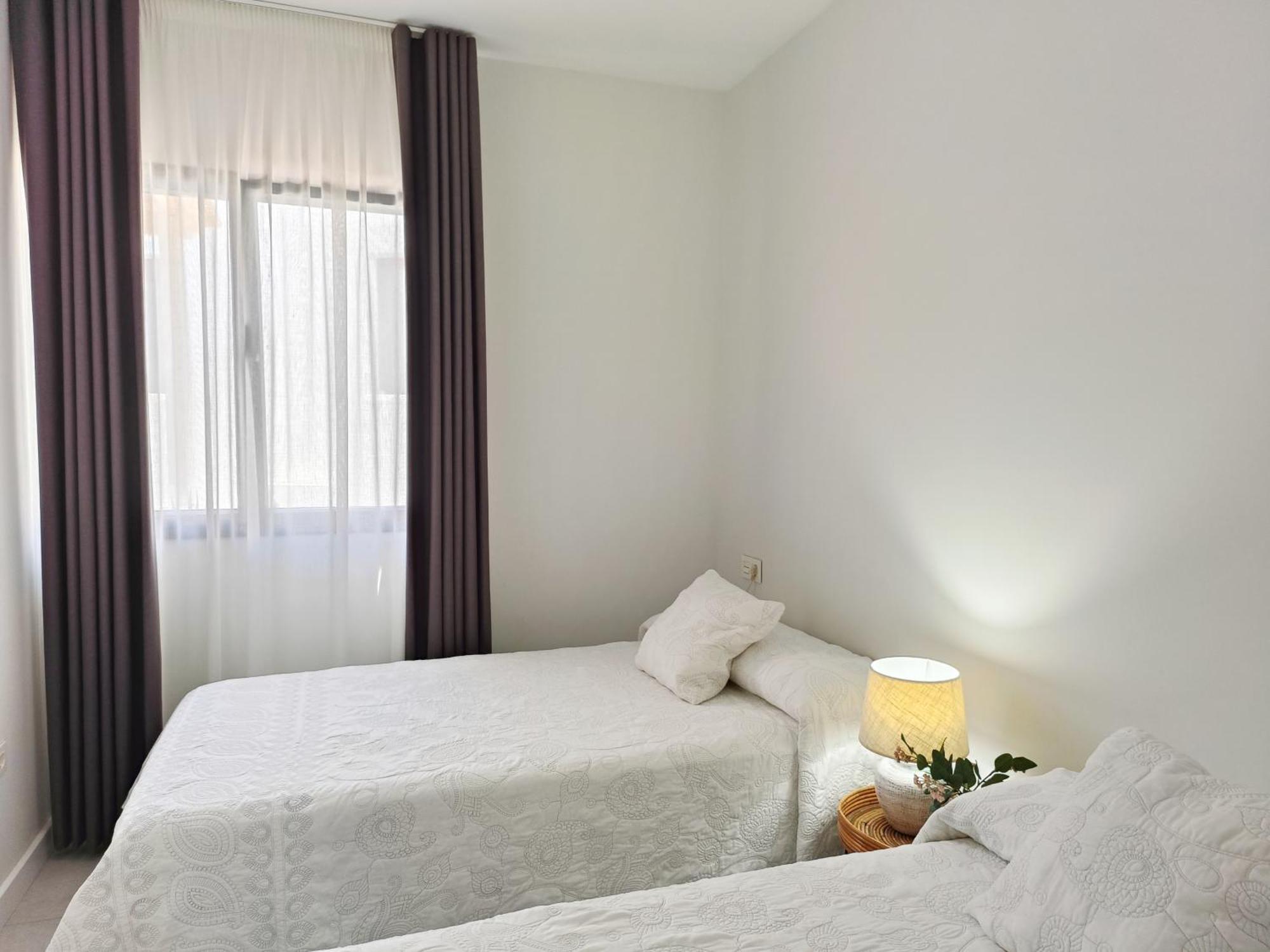 Apartamentos Madreselva Fernan Perez 外观 照片